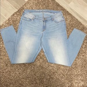 ‘Super Skinny’ Light Wash Jeans